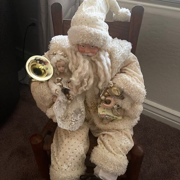 Decorative Santa Claus ivory suit porcelain hands decorative sitting Christmas - Picture 4 of 15